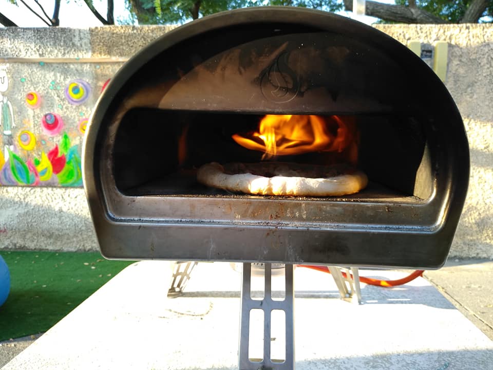 פיצה במחלקת הנוער במרכז לבריאות הנפש