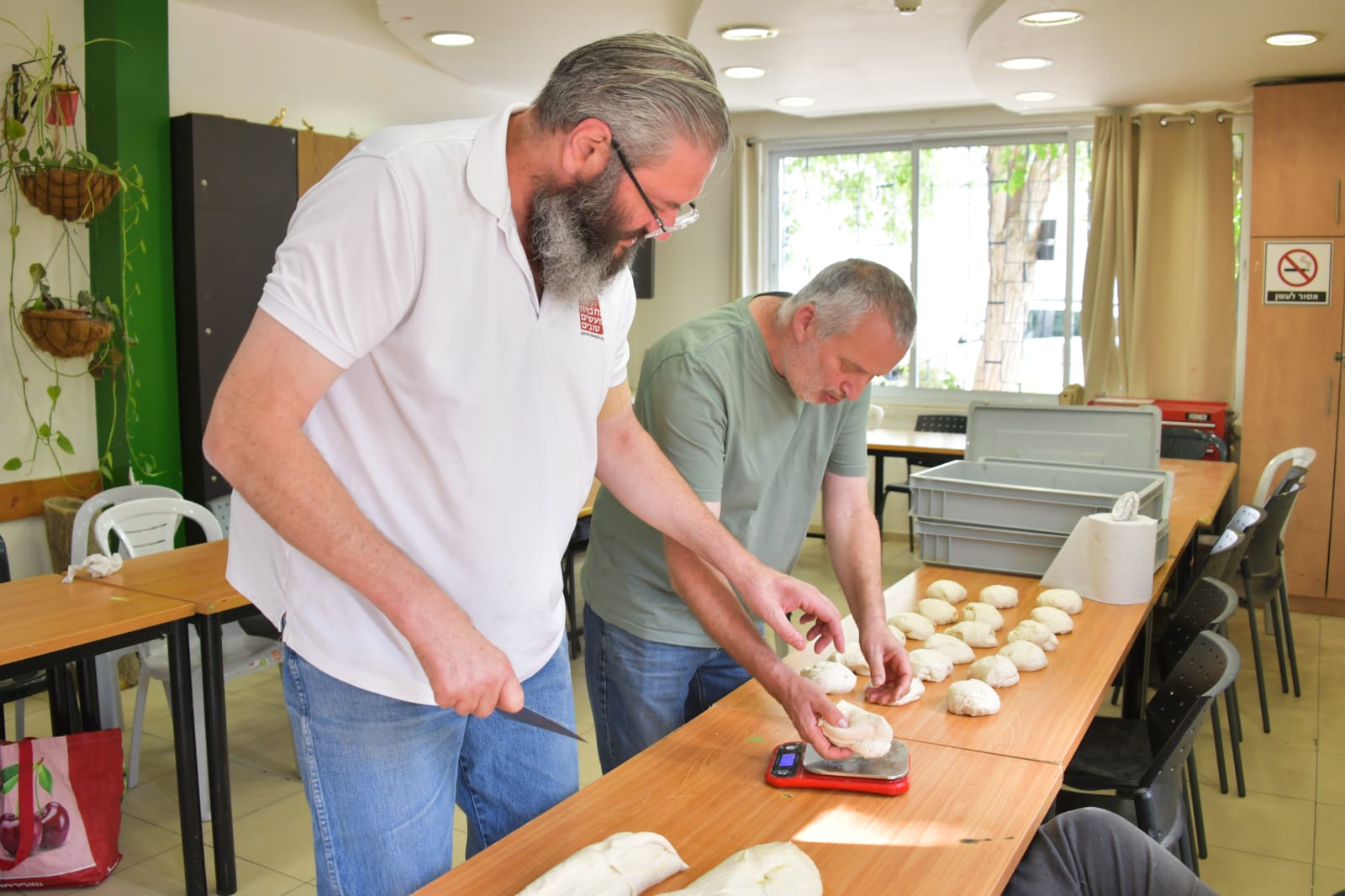 סדנת פיצה לקבוצת נכי צה"ל בירושלים