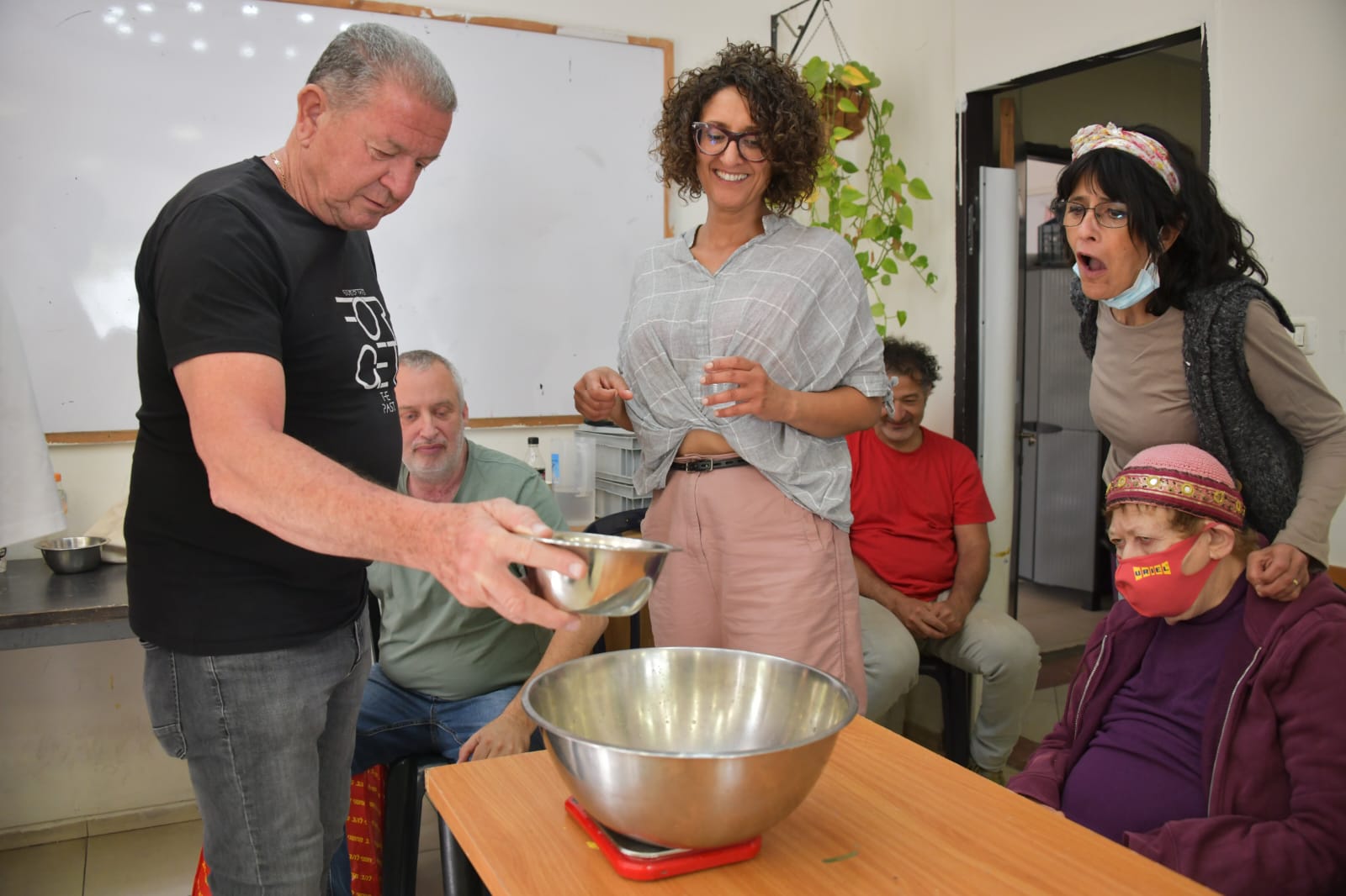 סדנת פיצה לקבוצת נכי צה"ל בירושלים