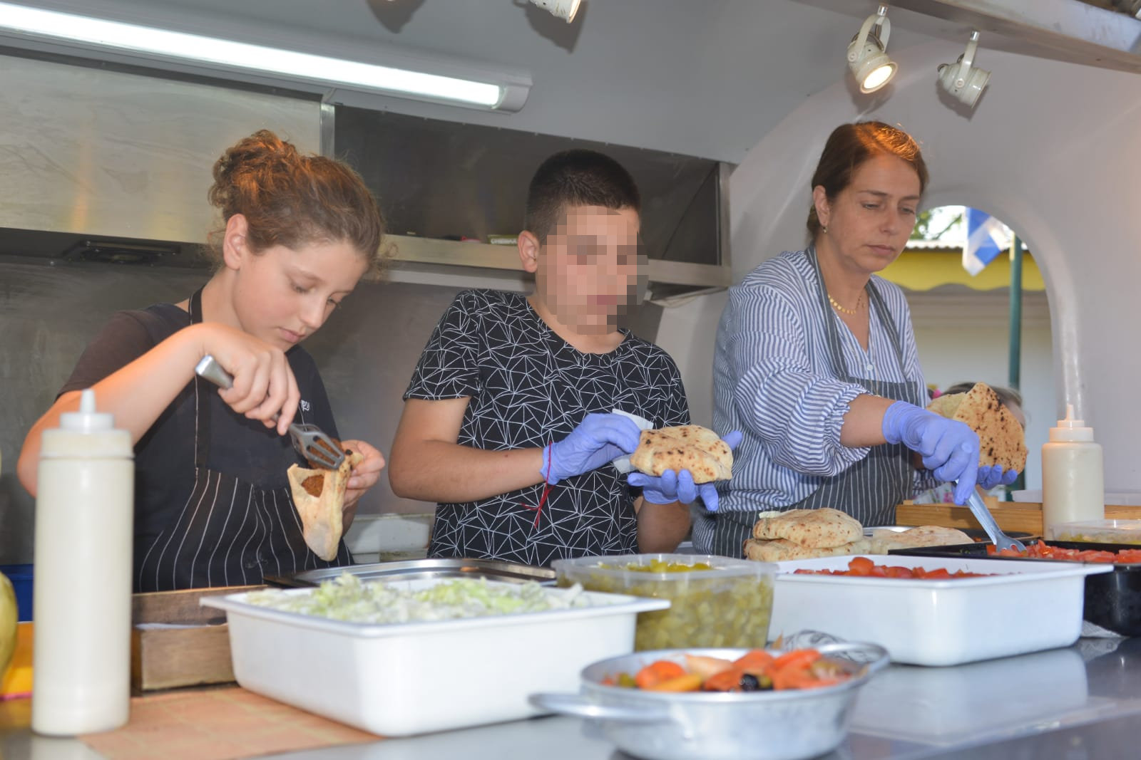 מסיבת ל"ג בעומר בפנימיית טוקאייר