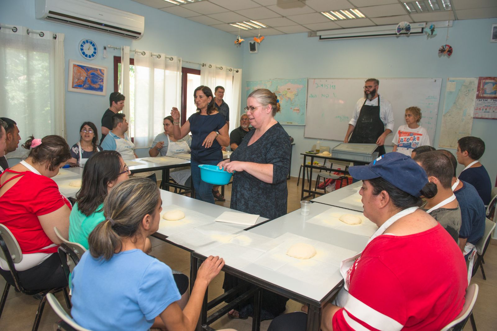 סדנת פיצה במכללה לכישורי חיים