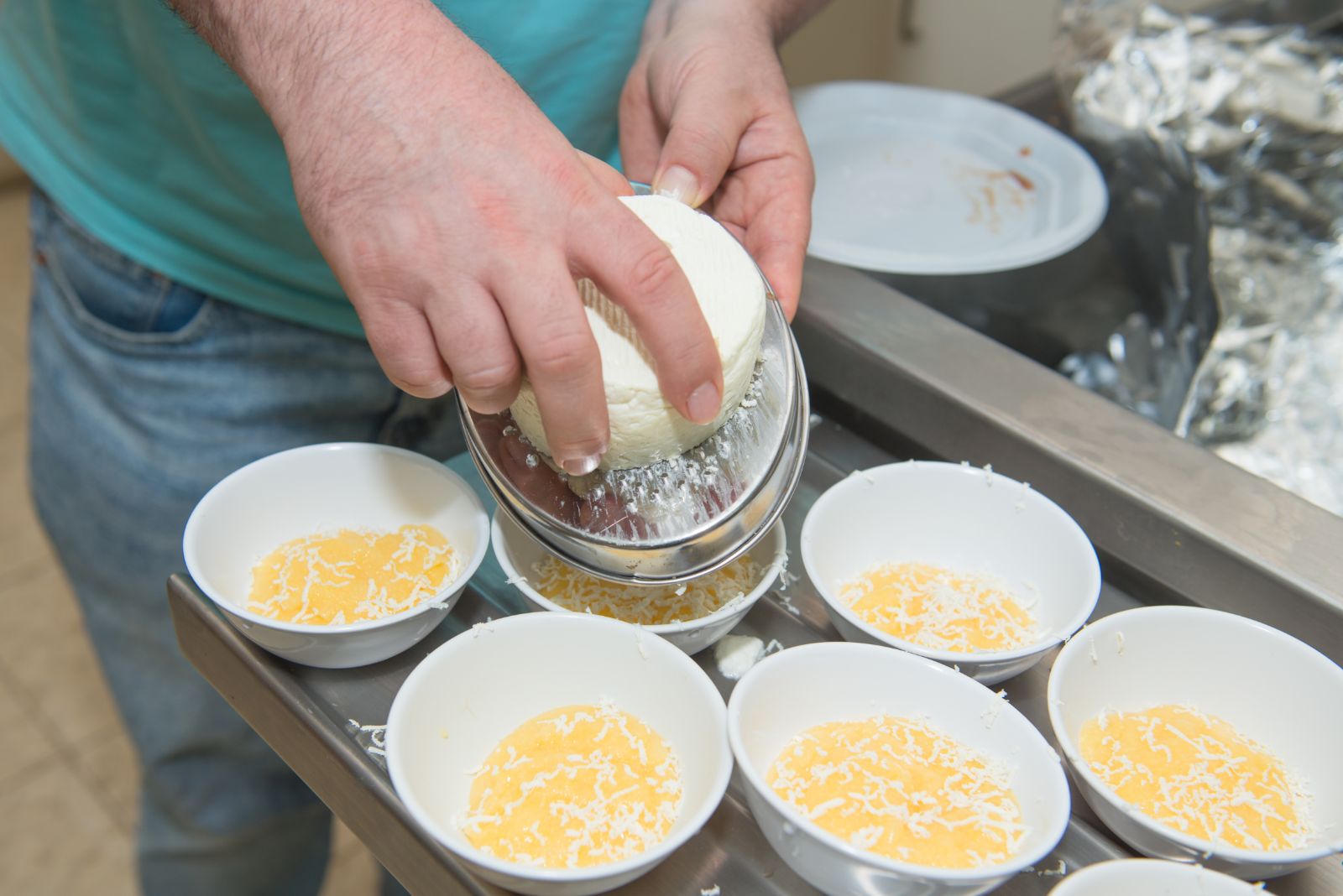 שבועות במעון ניצולי השואה