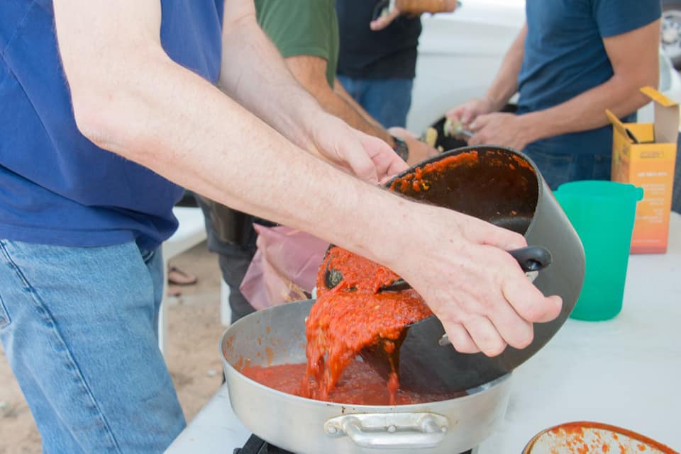 ארוחת ל"ג בעומר במעון ניצולי השואה