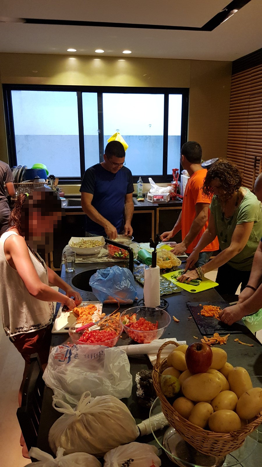 מוצ"ש על האש בבית החיילים הבודדים