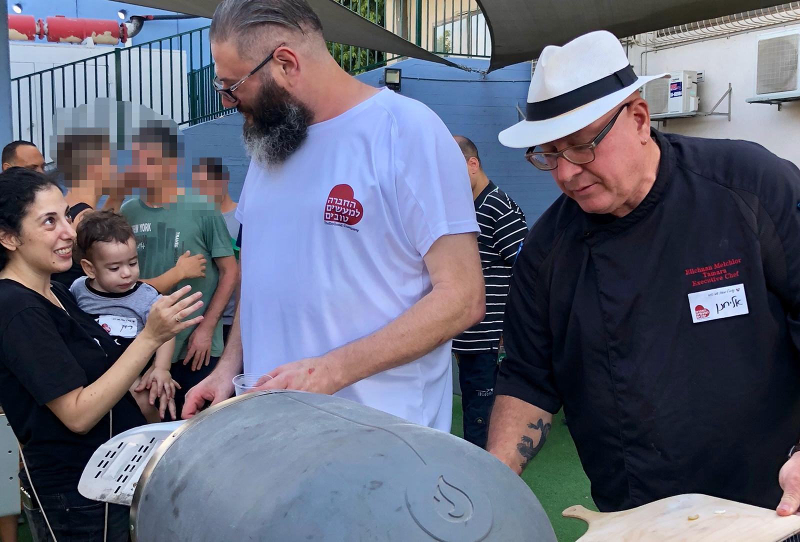 פיצה עם צעירים אוטיסטים בכפר עופרים