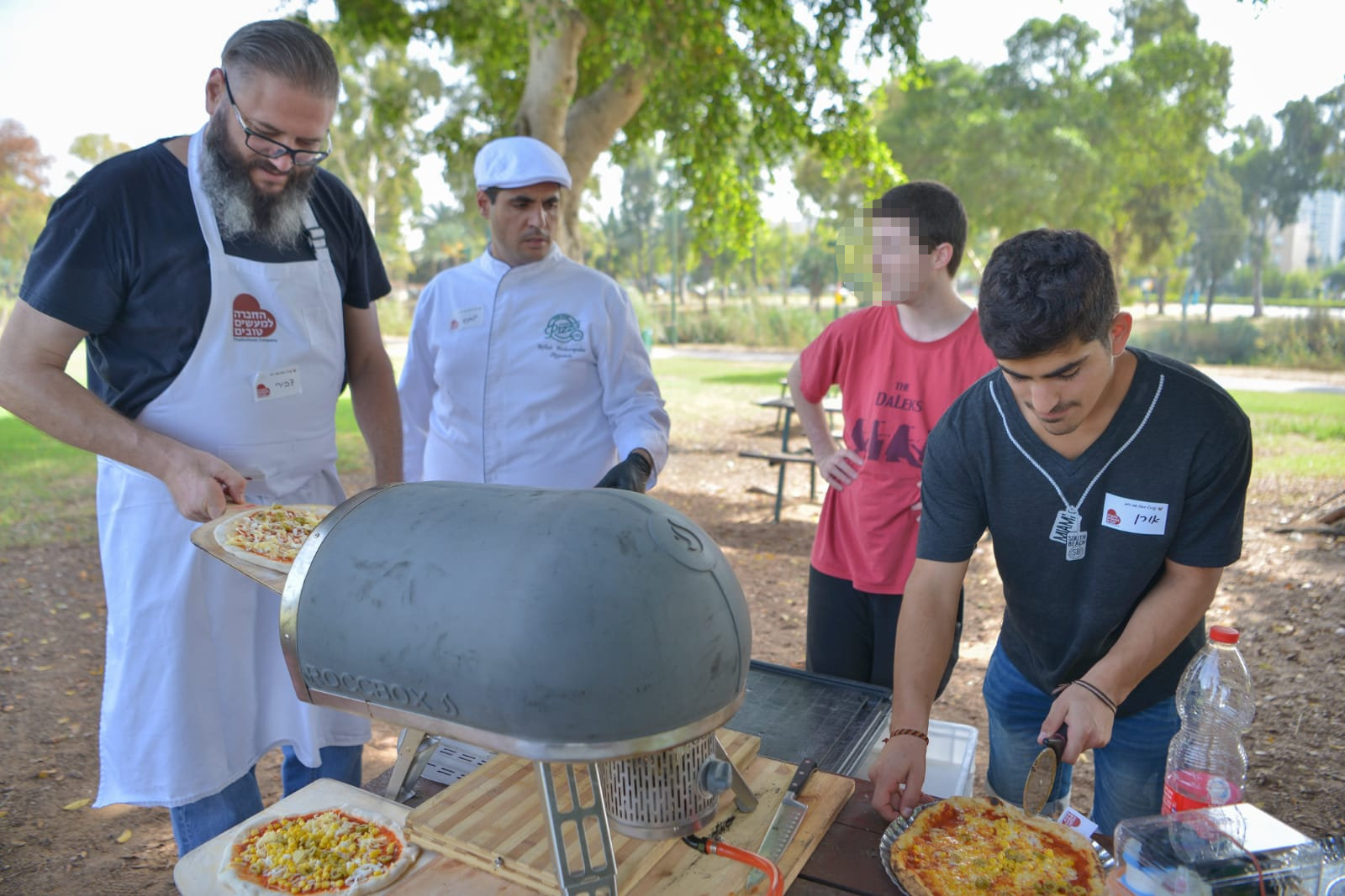פיצה עם חניכי בית אקשטיין בטבע