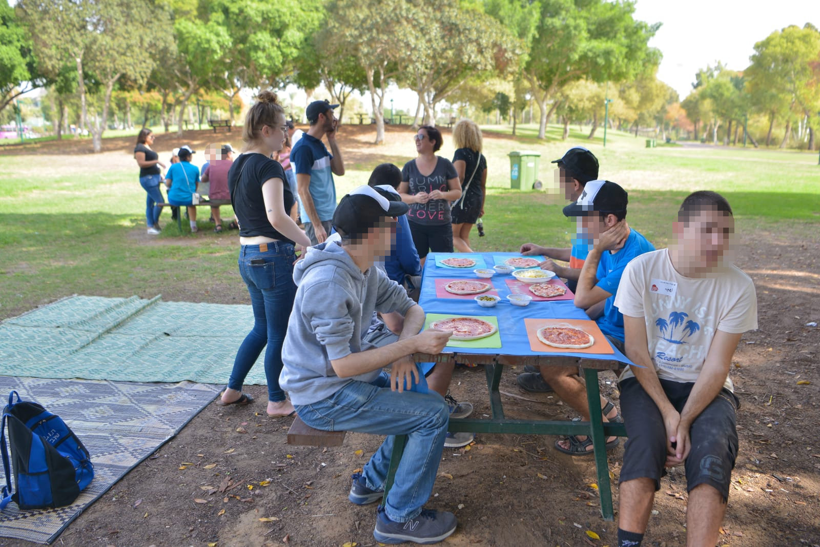 פיצה עם חניכי בית אקשטיין בטבע