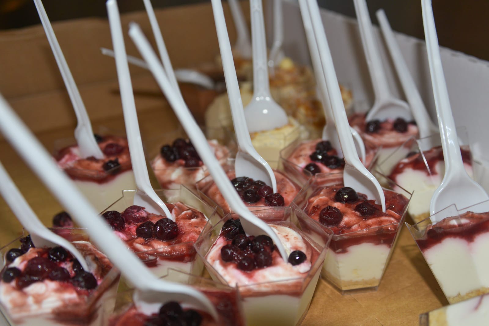 אחה"צ של מוסיקה ופלאפל בכפר עופרים