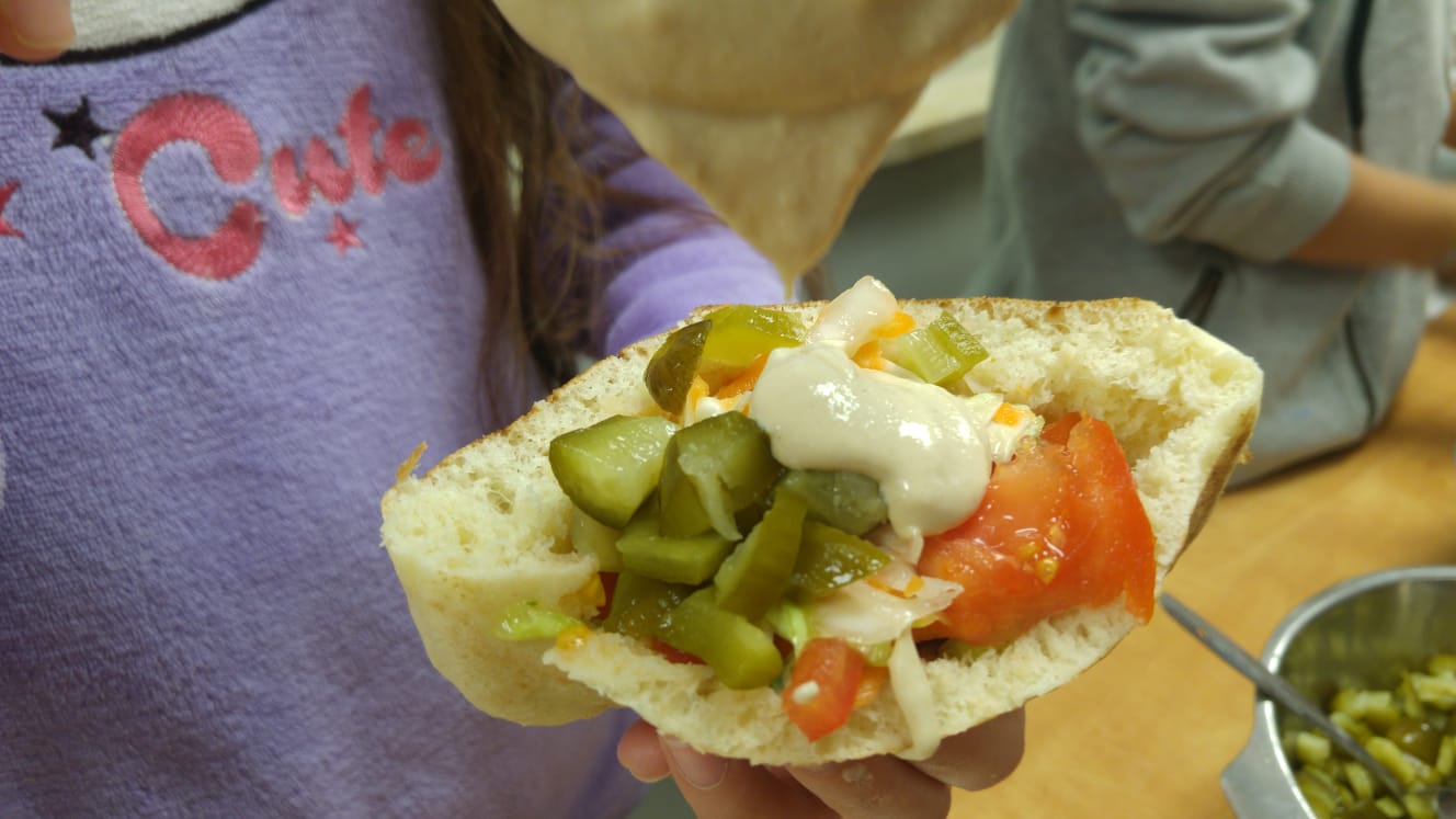 פלאפל במח' הילדים במרכז לבריאות הנפש