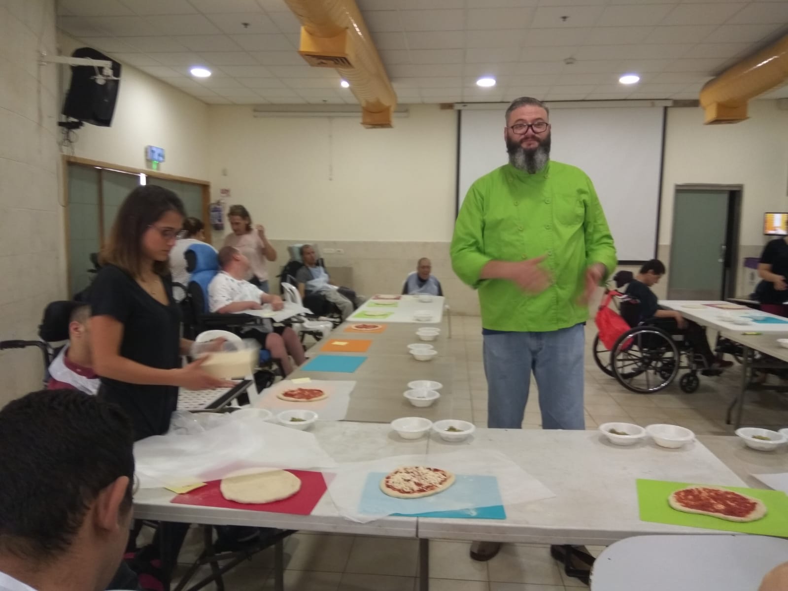 סדנת פיצה בבית נועם - יום 1 מ-3