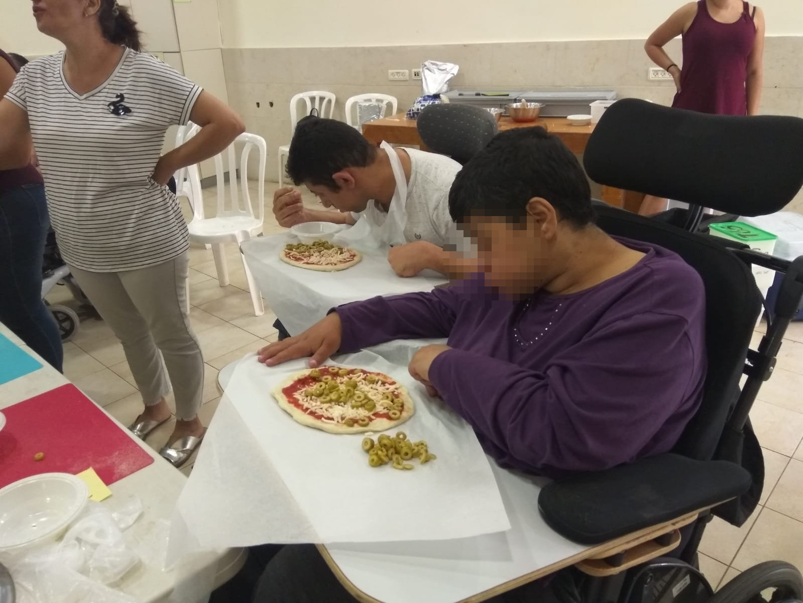 סדנת פיצה בבית נועם - יום 1 מ-3