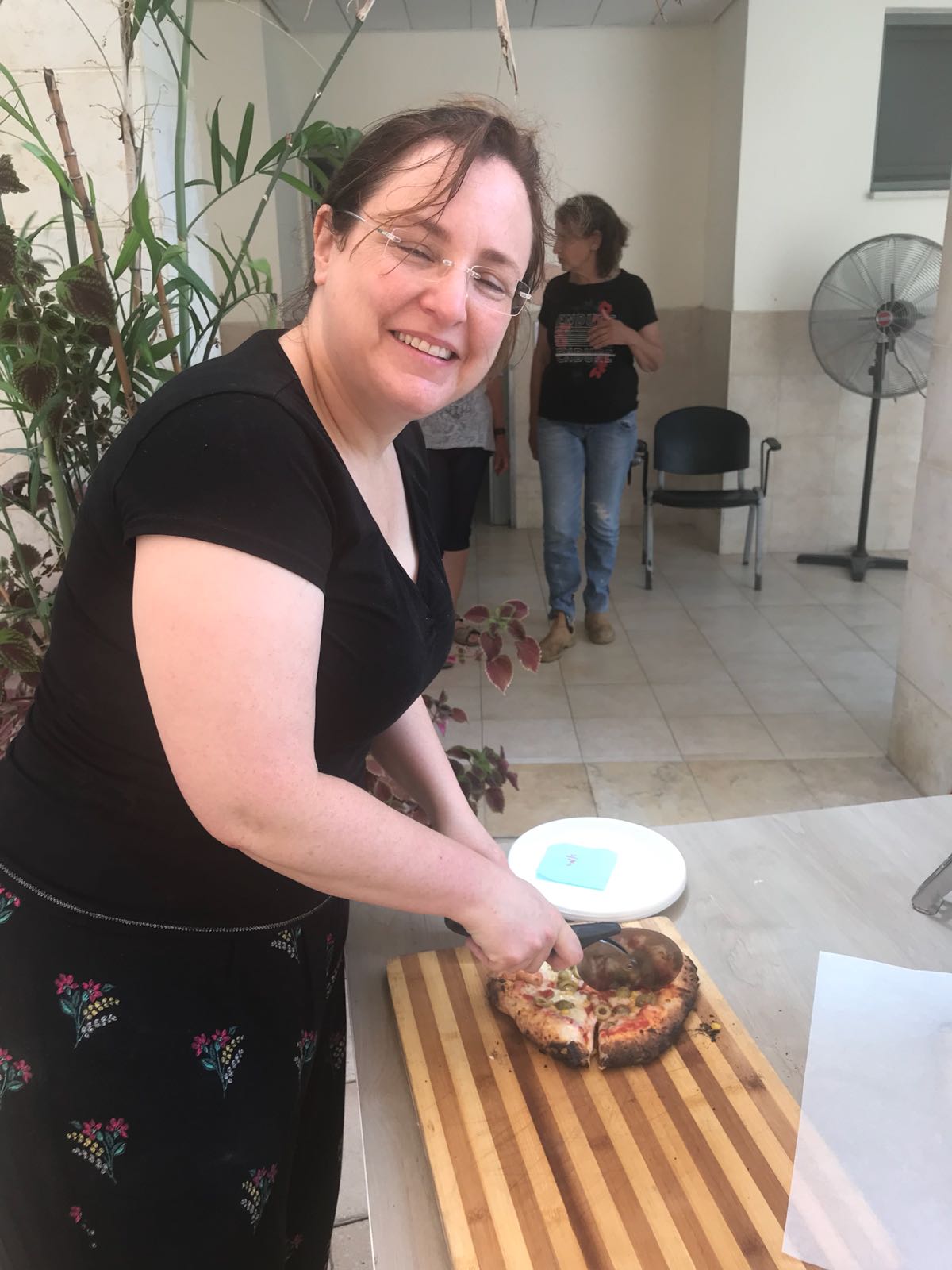 סדנת פיצה בבית נועם - יום 2 מ-3