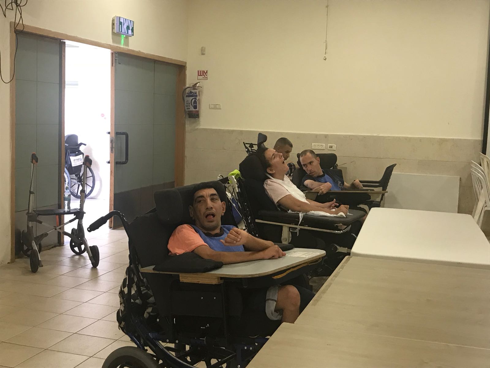 סדנת פיצה בבית נועם - יום 2 מ-3