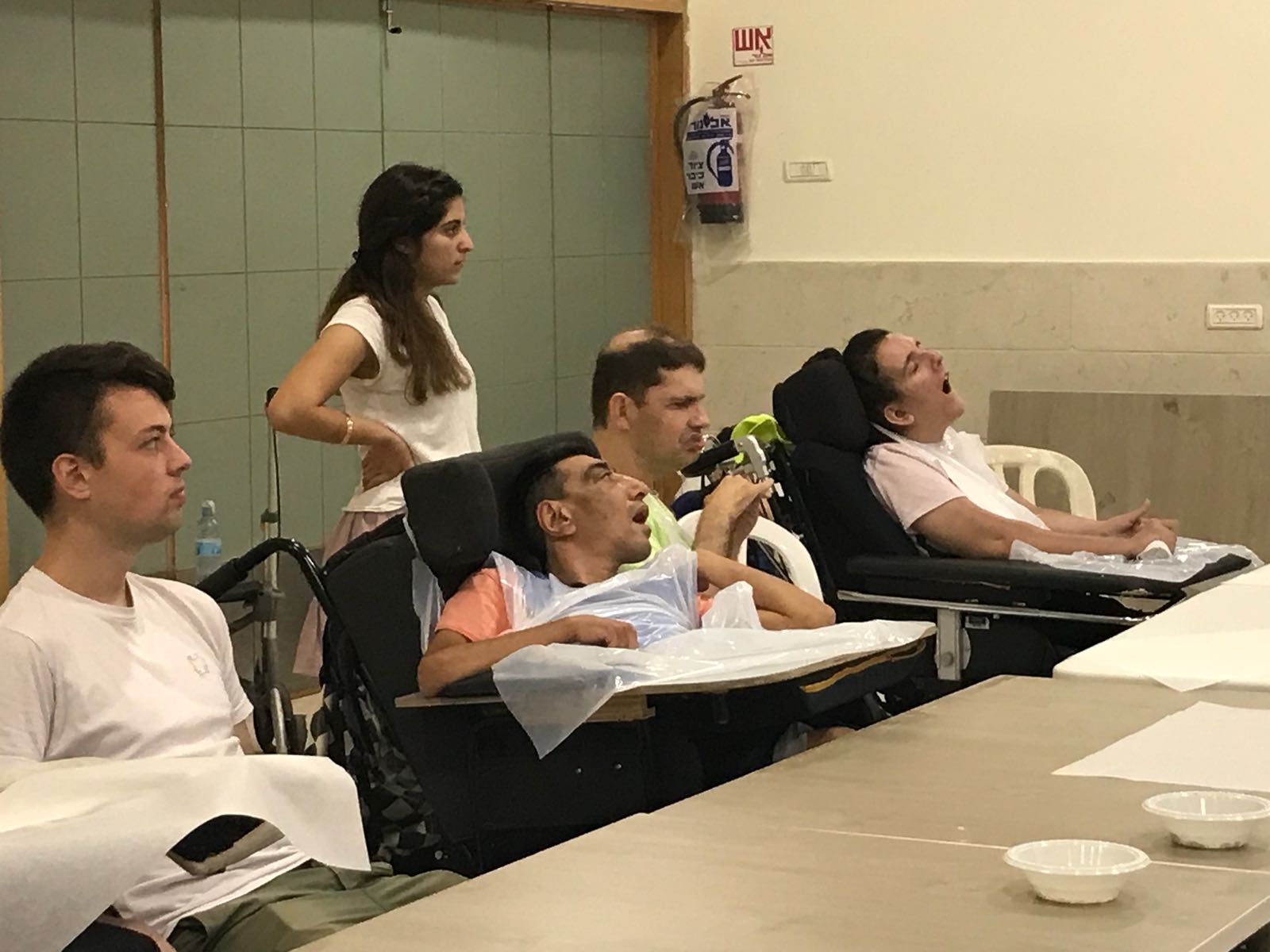 סדנת פיצה בבית נועם - יום 2 מ-3