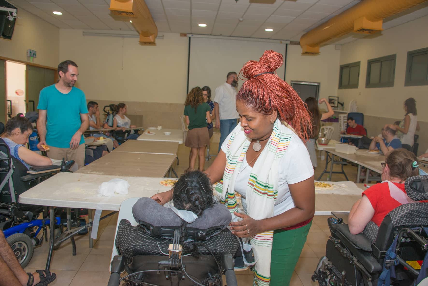 סדנת פיצה בבית נועם - יום 3 מ-3