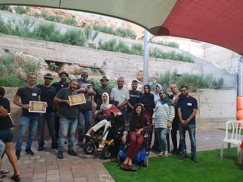 קרוב לבבות בין ילדים בעלי מוגבלויות