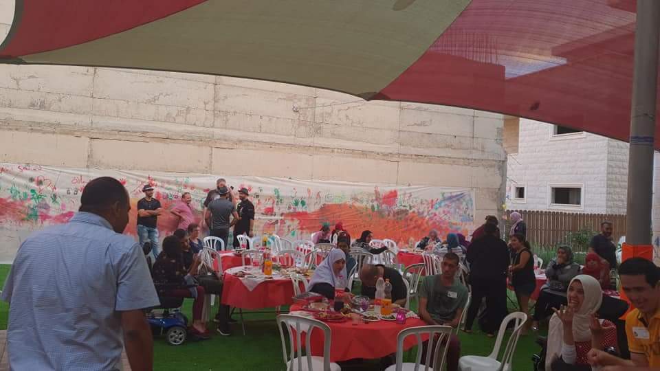 קרוב לבבות בין ילדים בעלי מוגבלויות