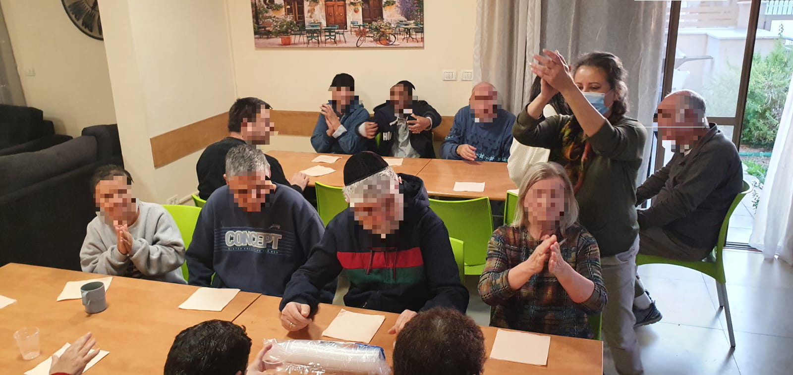 ארוחת ערב למבוגרים עם מוגבלות שכלית