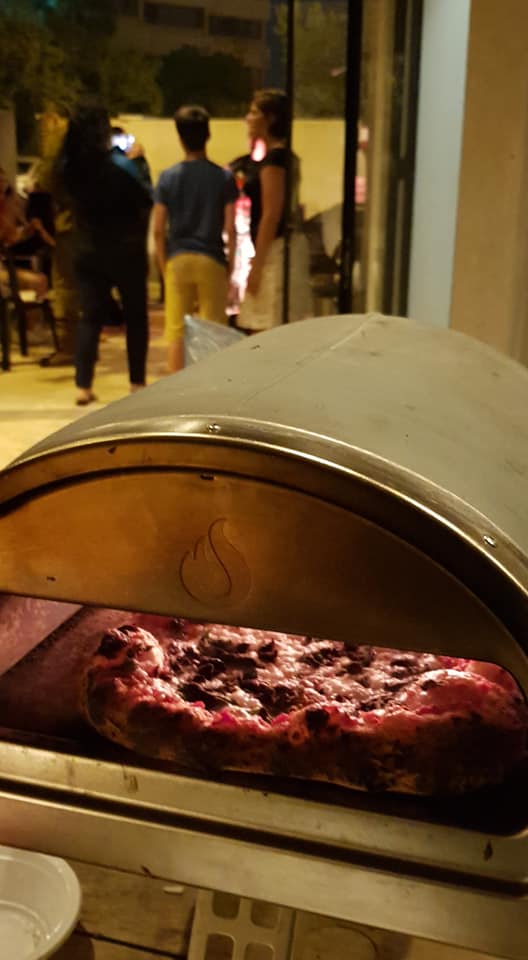 פיצות בטאבון עם החיילים הבודדים