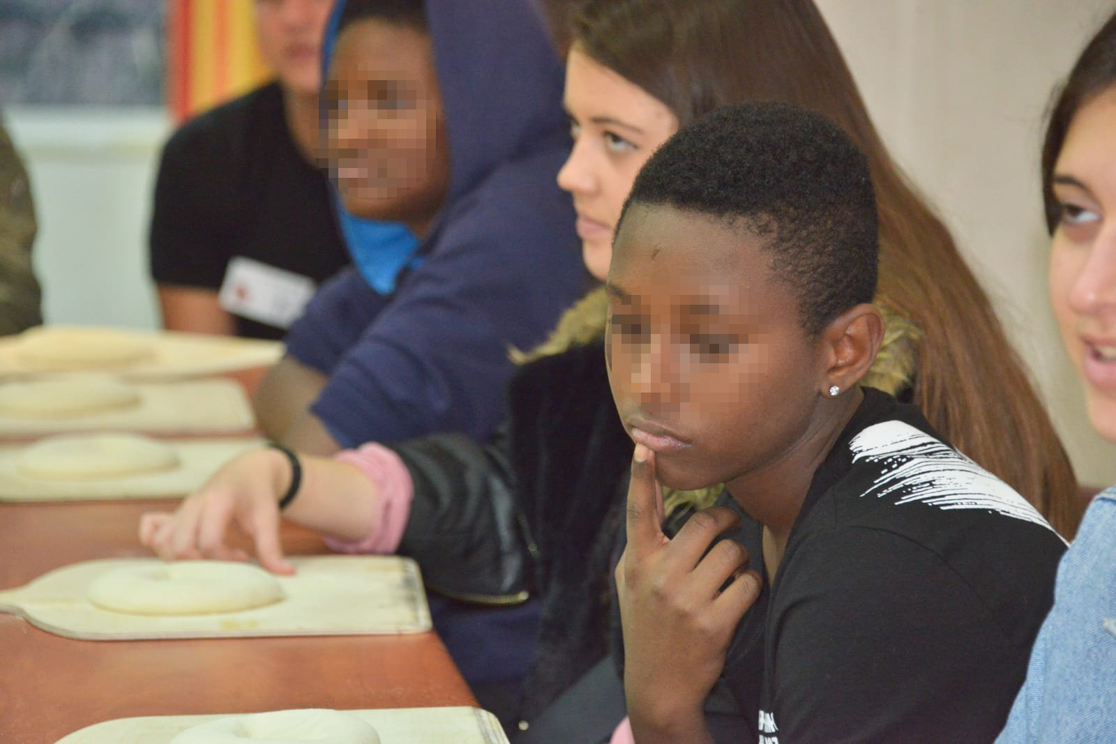 סדנת פיצה במרכז לנוער בסיכון