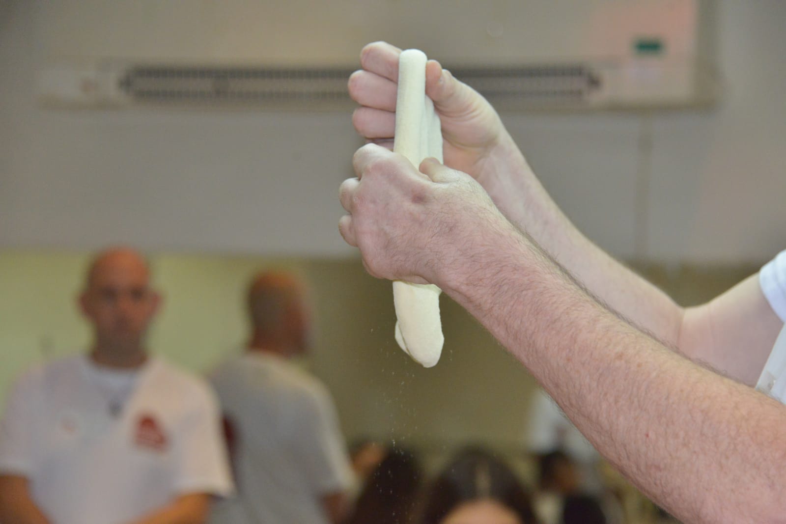 סדנת פיצה במרכז לנוער בסיכון