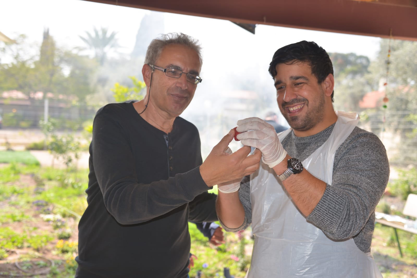 ארוחת המבורגרים במכללה לכישורי חיים