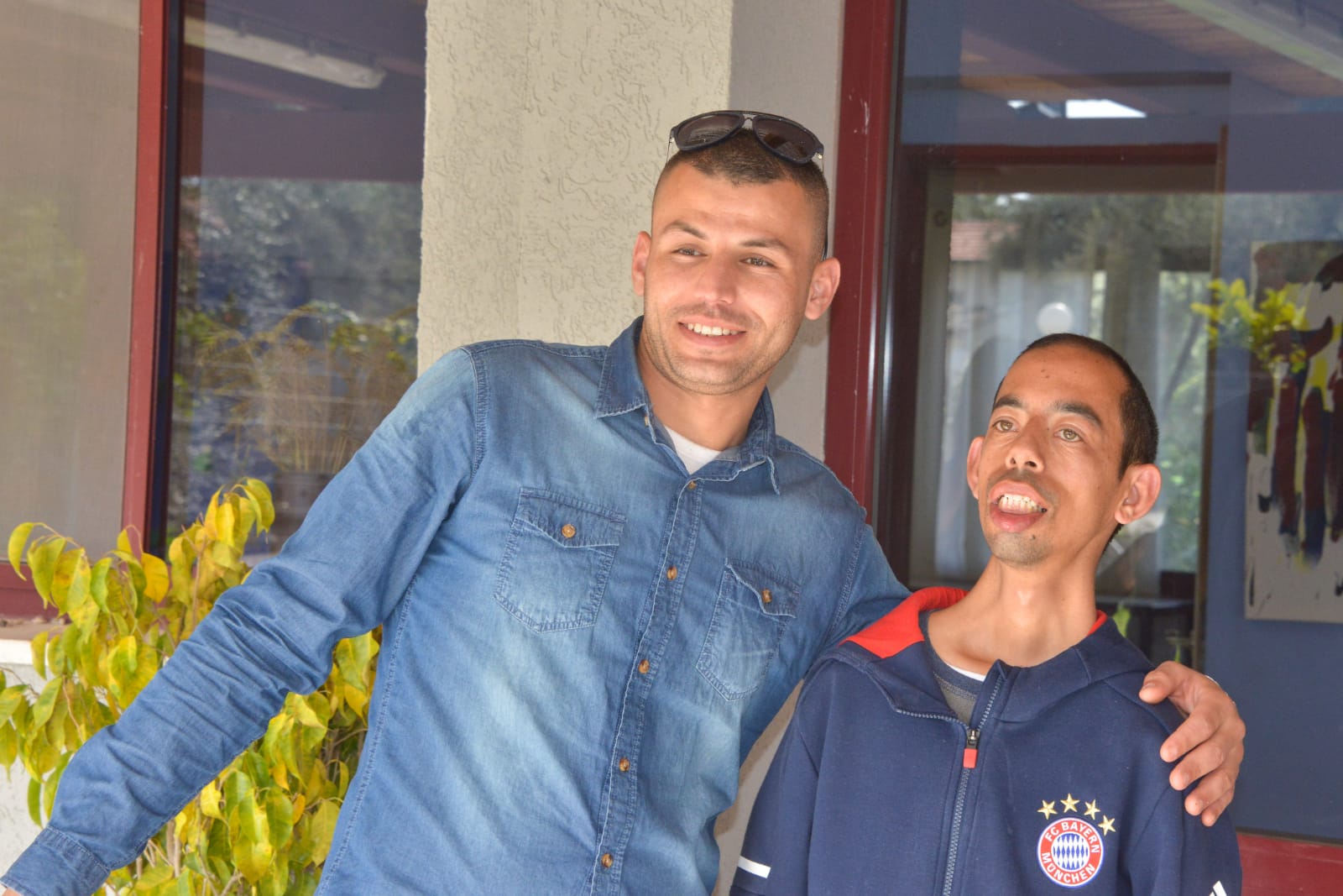 ארוחת המבורגרים במכללה לכישורי חיים