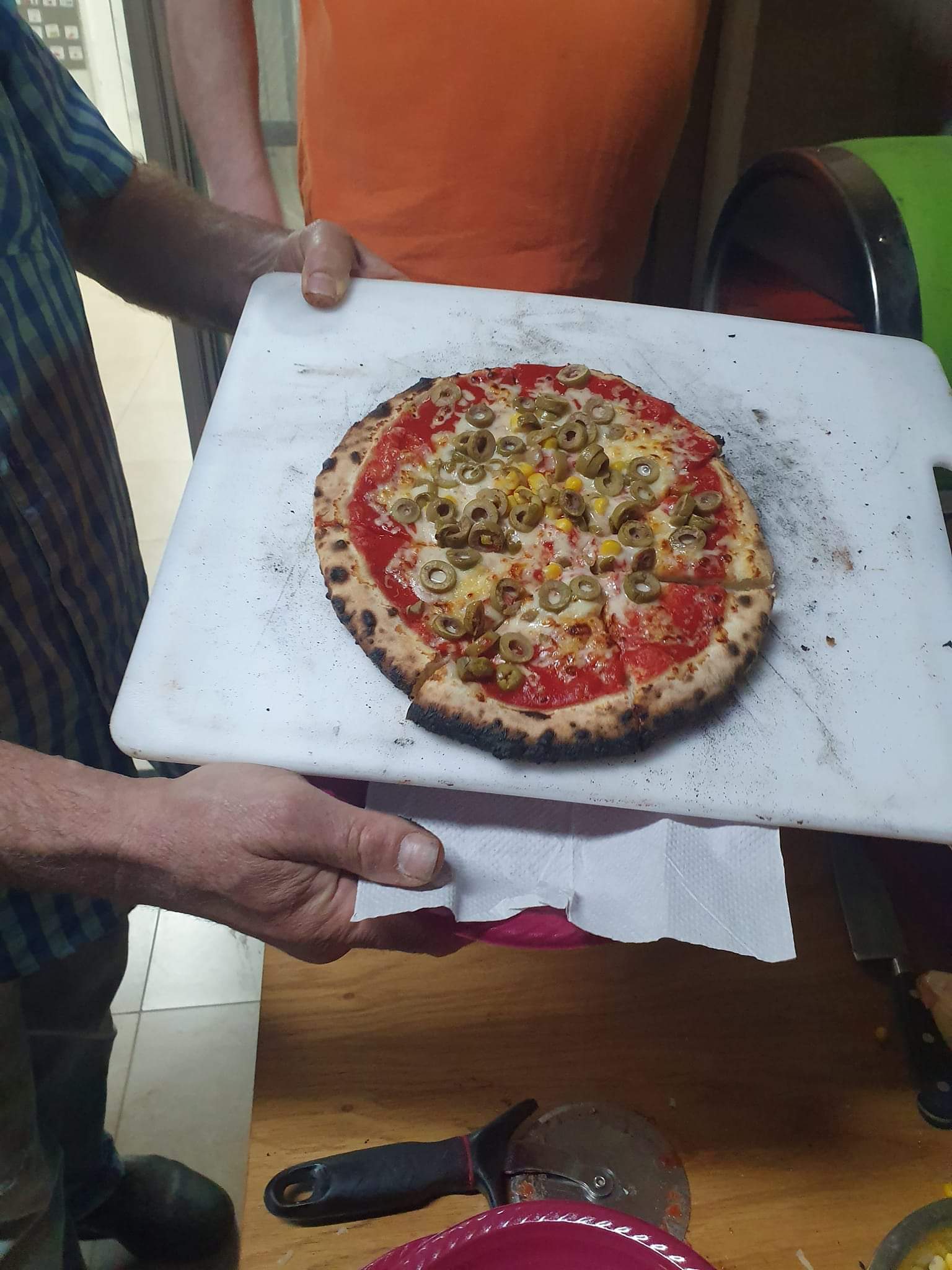 סדנת פיצה בכפר הילדים בית אפל