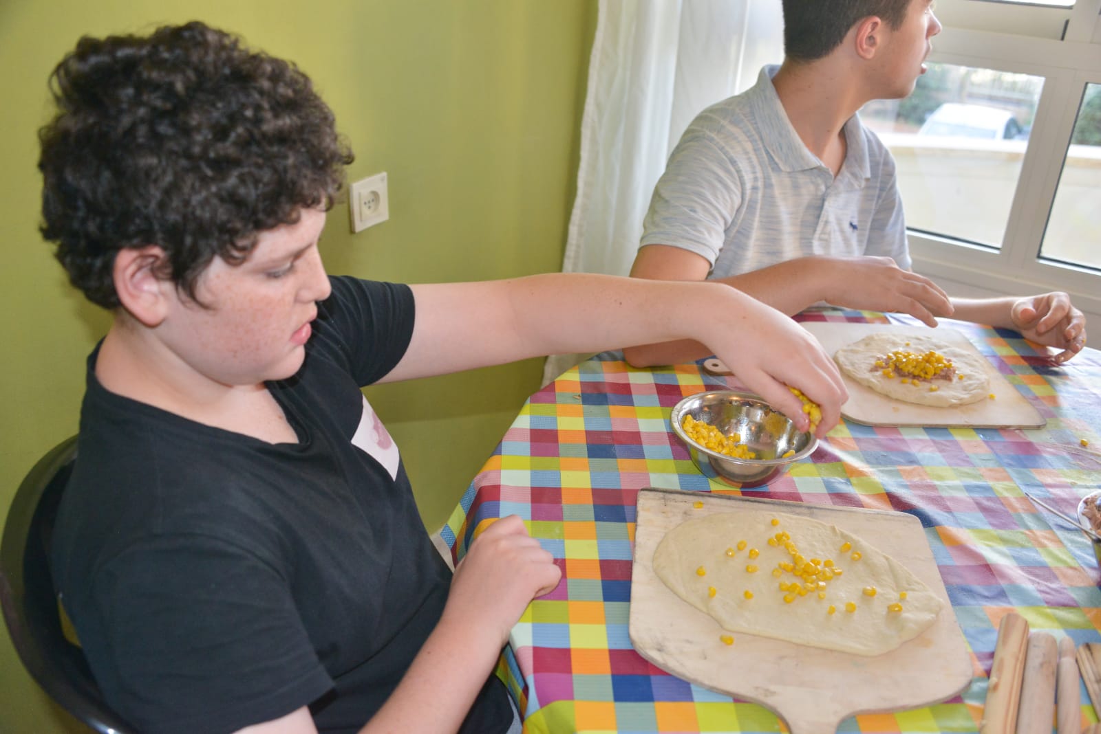 ילדי פרוייקט כפתור והשף צחי בוקששתר