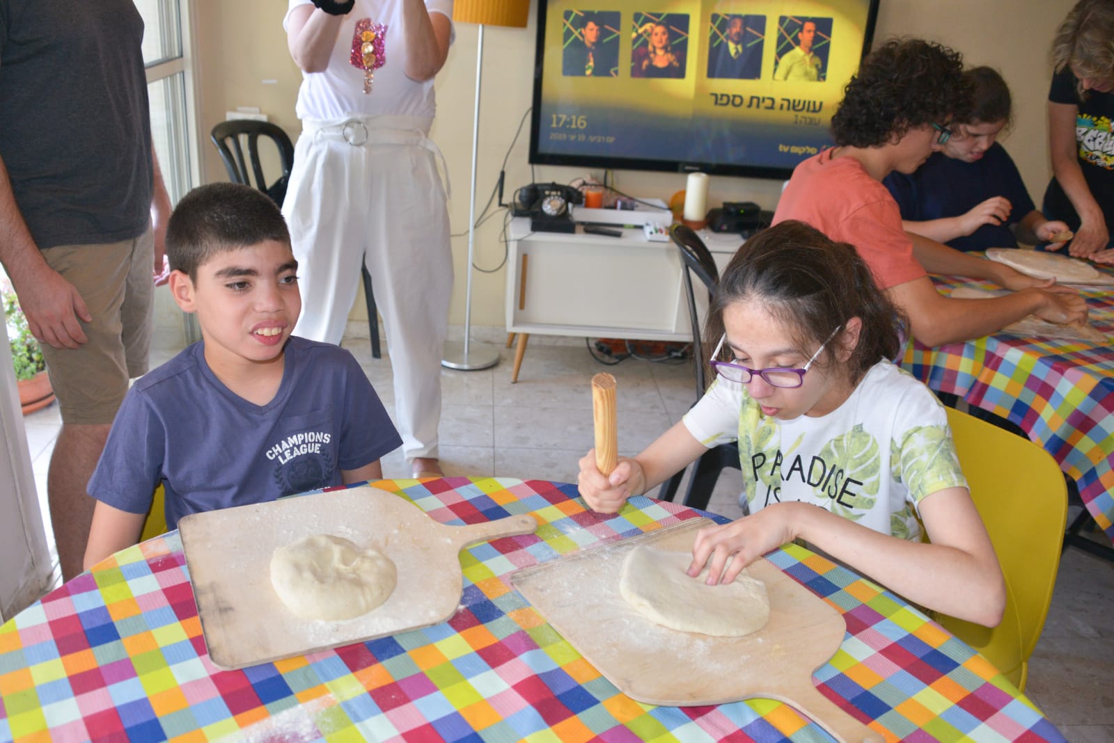 ילדי פרוייקט כפתור והשף צחי בוקששתר