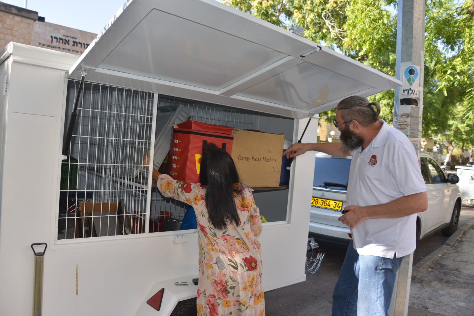 סדנת פיצה עם בוגרים אוטיסטים בבית אביב