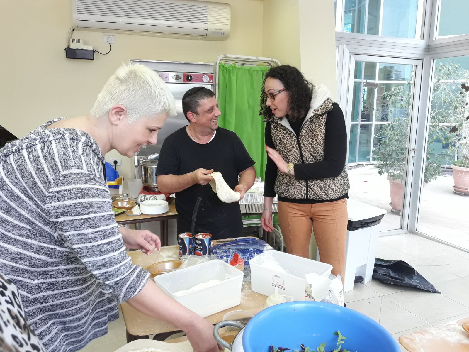 סדנת פיצה לחולות ומחלימות מסרטן