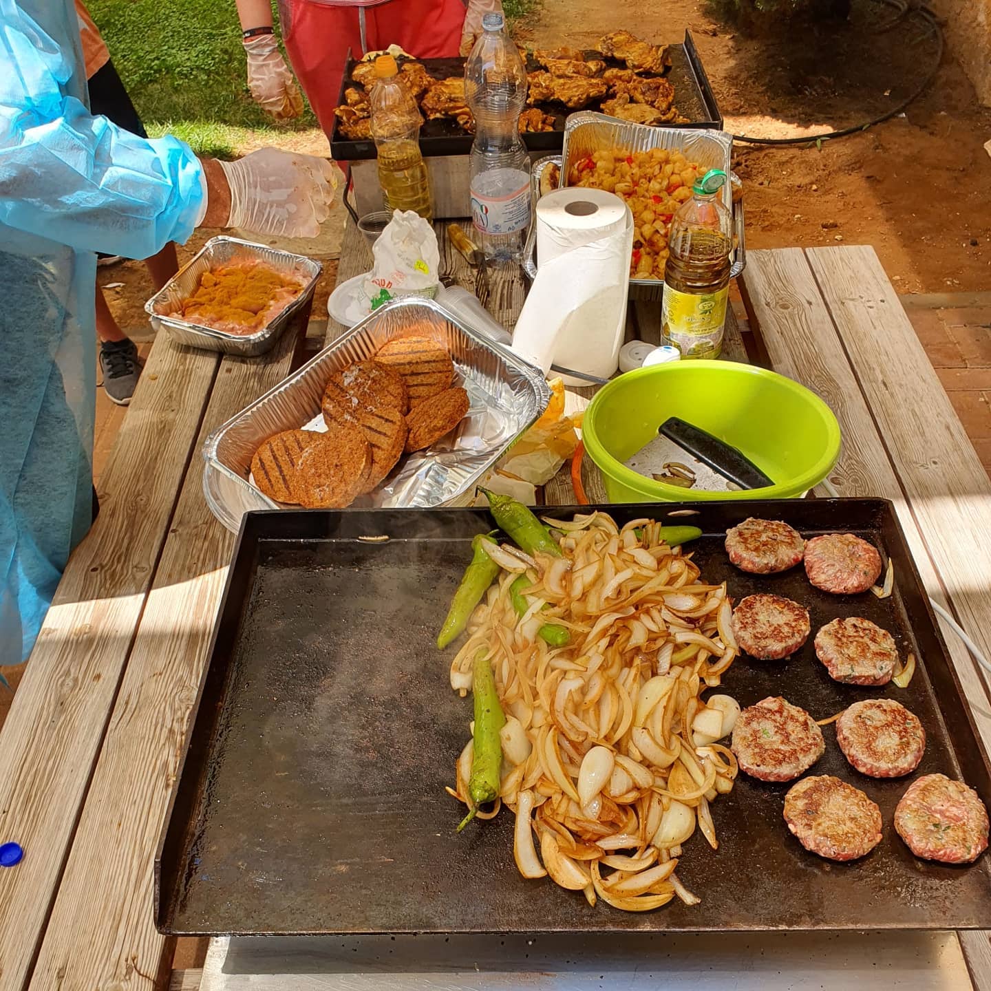 ארוחה עם מבוגרים בעלי הנמכה קוגניטיבית